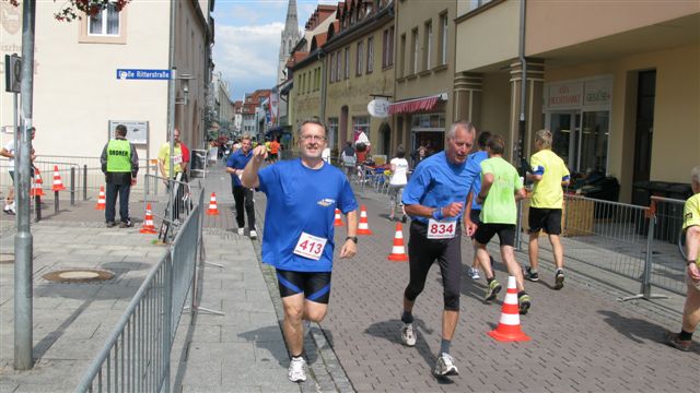../Images/BenefizlaufMerseburg2011 (66).jpg